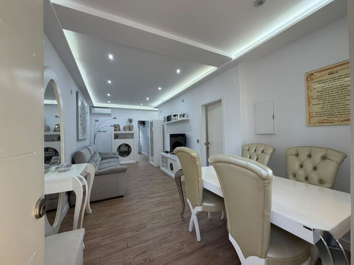 Image No.20-2 Bed House for sale