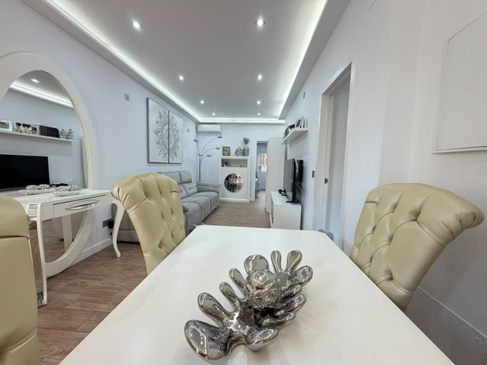 Image No.22-2 Bed House for sale