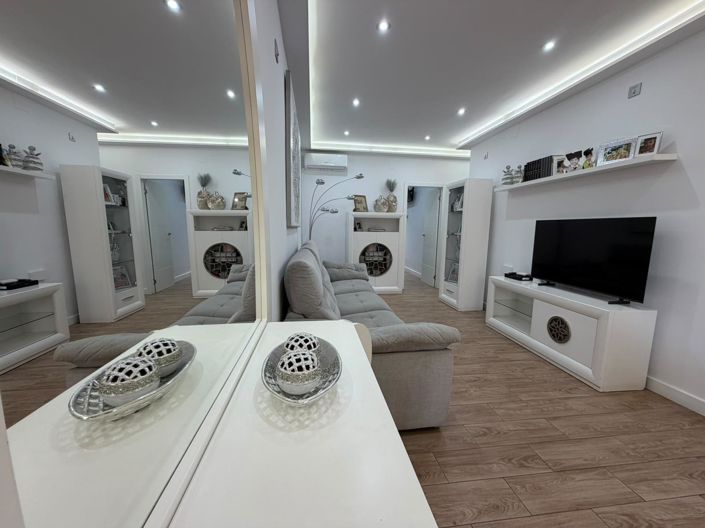 Image No.23-2 Bed House for sale