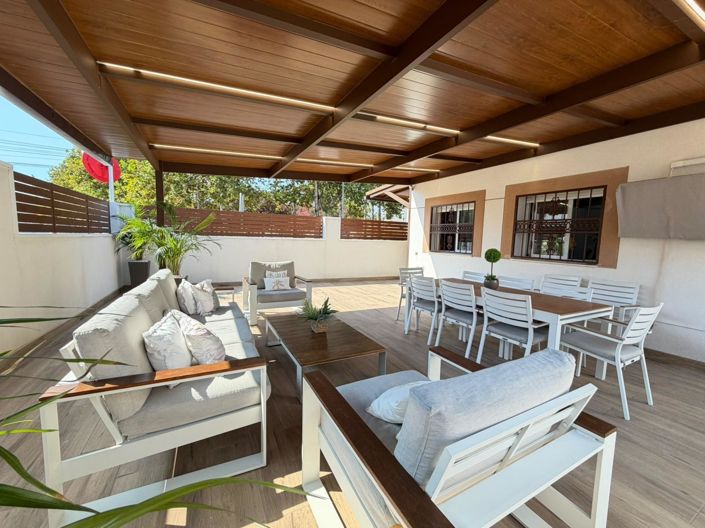 Image No.4-2 Bed House for sale