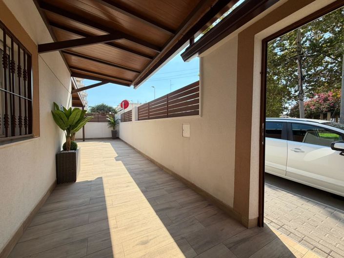 Image No.9-2 Bed House for sale