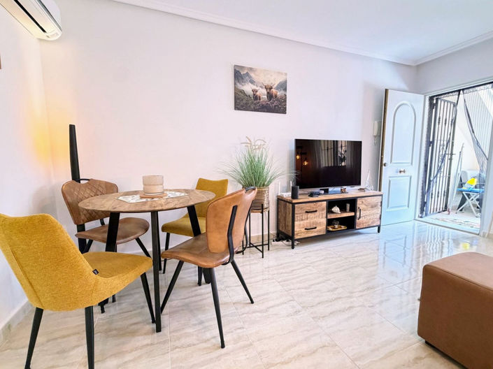 Image No.12-2 Bed Apartment for sale
