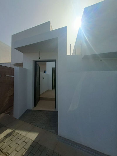 Image No.12-2 Bed House for sale