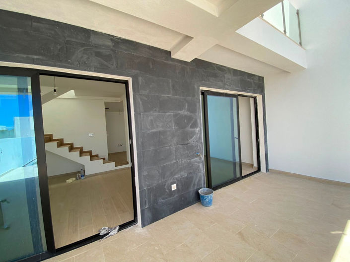 Image No.20-2 Bed House for sale
