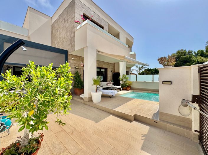 Image No.44-3 Bed Townhouse for sale