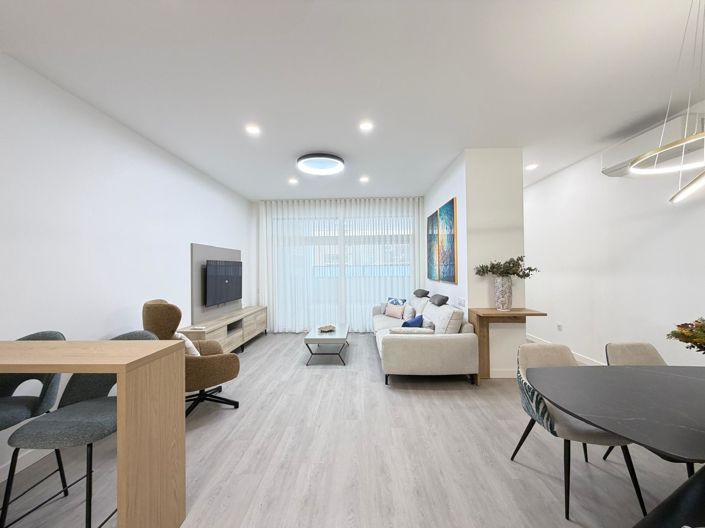 Image No.14-2 Bed Apartment for sale
