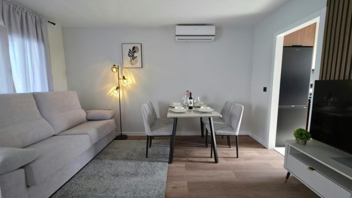 Image No.17-2 Bed House for sale