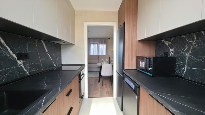 Image No.19-2 Bed House for sale