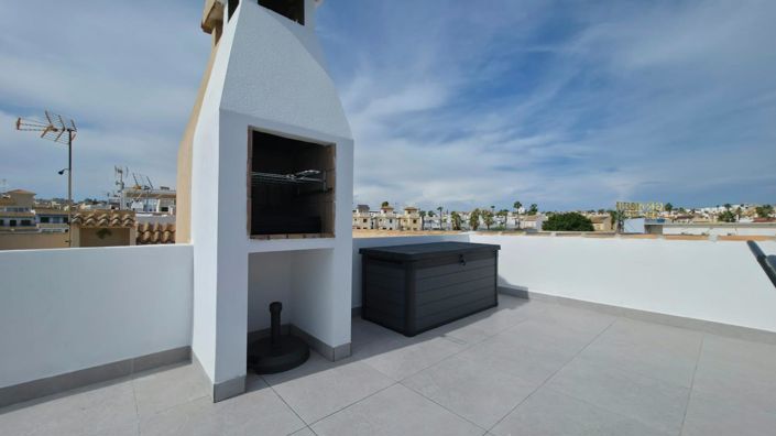 Image No.26-2 Bed House for sale