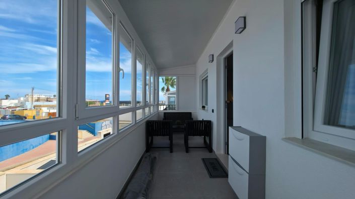 Image No.5-2 Bed House for sale