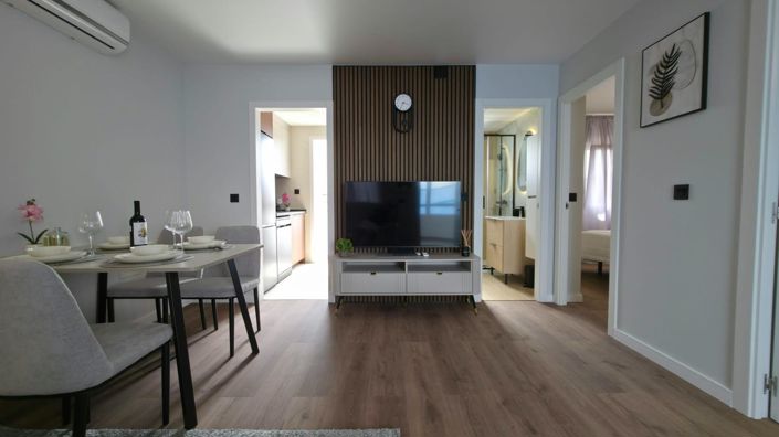 Image No.7-2 Bed House for sale