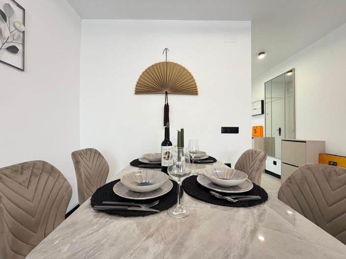 Image No.21-2 Bed Apartment for sale