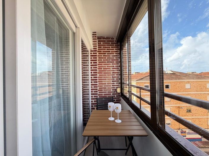 Image No.30-2 Bed Apartment for sale