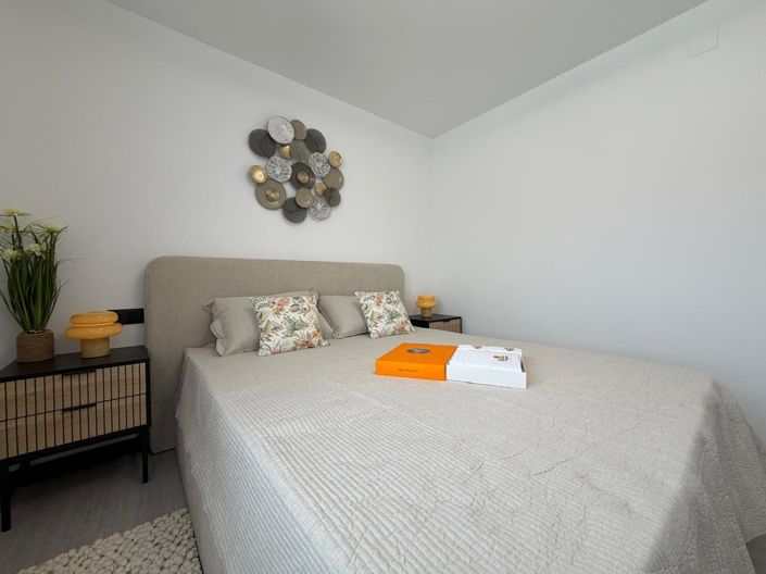 Image No.41-2 Bed Apartment for sale