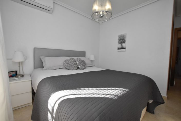 Image No.14-2 Bed Bungalow for sale