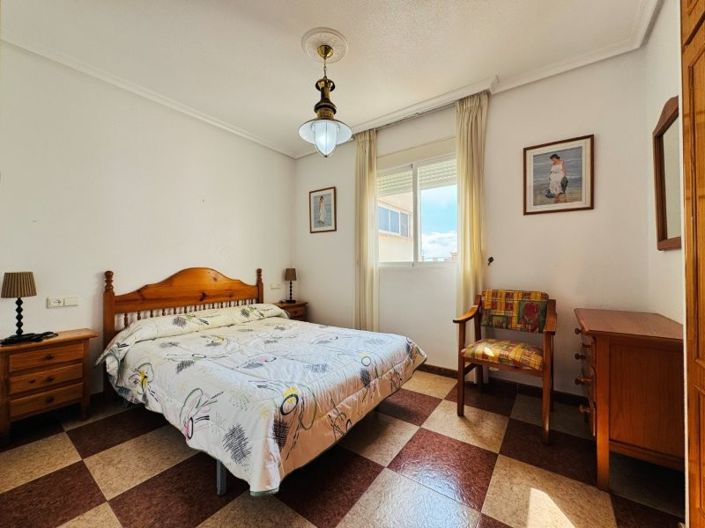 Image No.9-2 Bed Apartment for sale