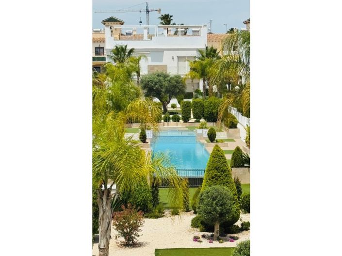 Image No.21-3 Bed Apartment for sale