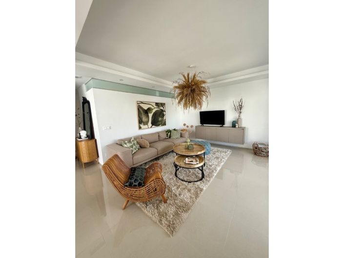 Image No.8-3 Bed Apartment for sale