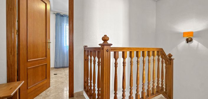 Image No.14-2 Bed House for sale