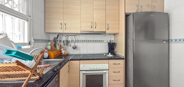 Image No.18-2 Bed House for sale