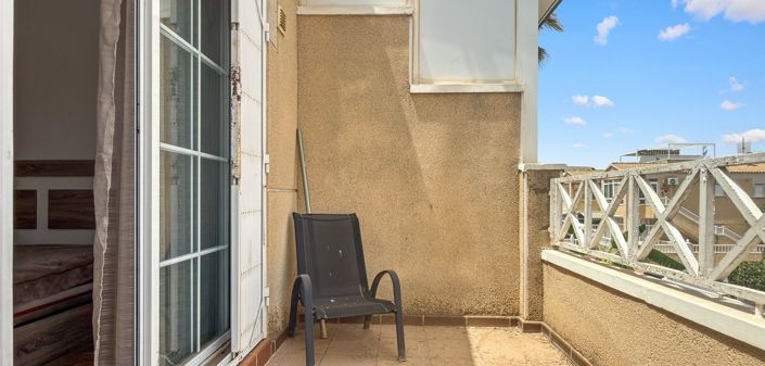 Image No.19-2 Bed House for sale