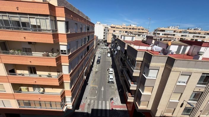Image No.30-2 Bed Apartment for sale