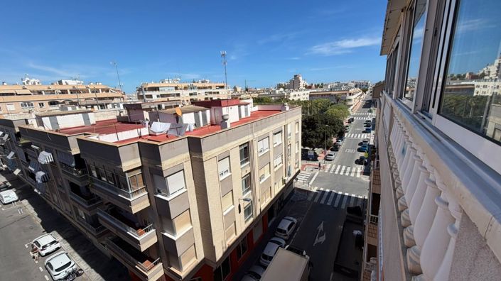 Image No.31-2 Bed Apartment for sale