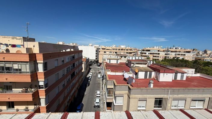 Image No.36-2 Bed Apartment for sale