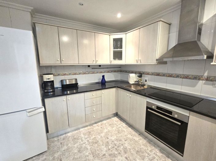 Image No.10-3 Bed Apartment for sale