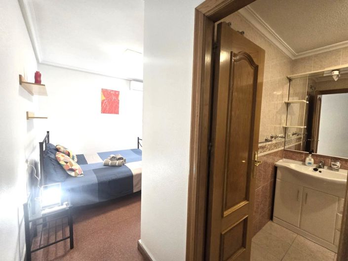 Image No.17-3 Bed Apartment for sale