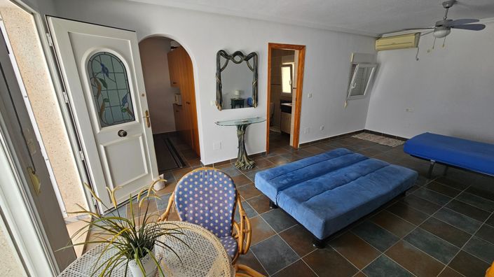Image No.21-3 Bed House for sale