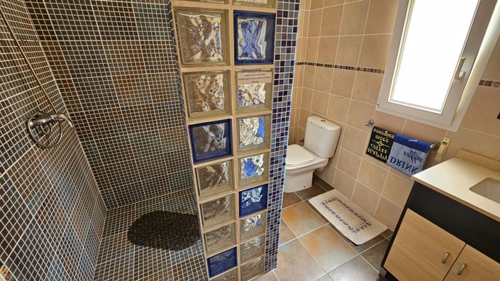 Image No.27-3 Bed House for sale