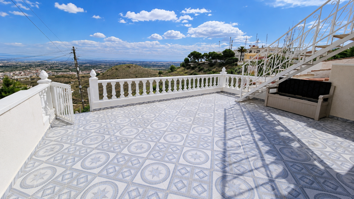Image No.34-3 Bed House for sale