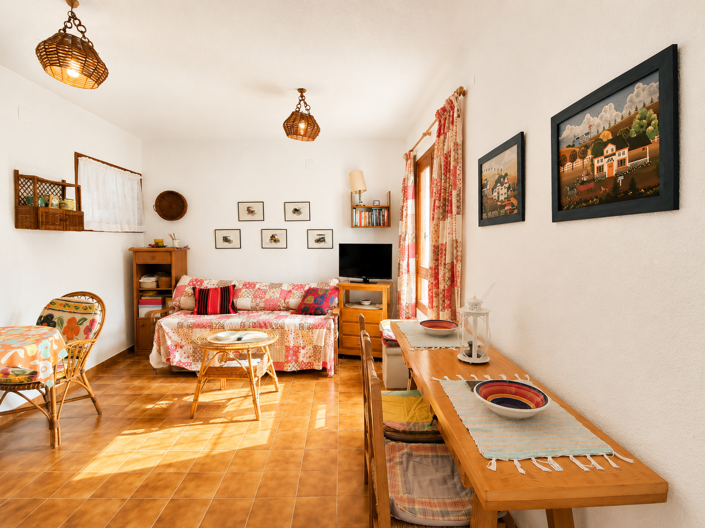 Image No.12-2 Bed House for sale