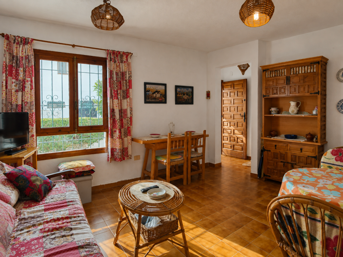 Image No.17-2 Bed House for sale