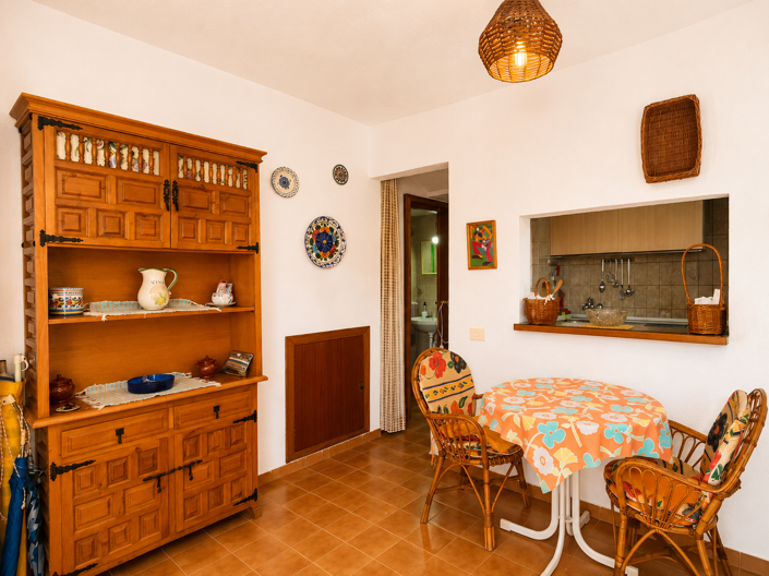 Image No.20-2 Bed House for sale