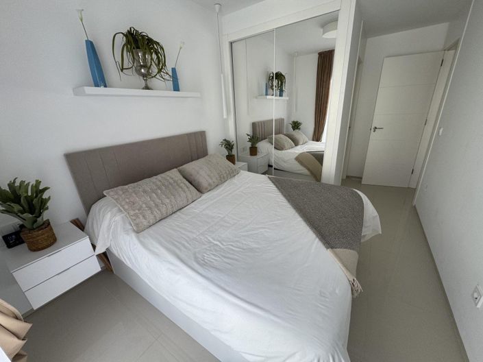 Image No.4-2 Bed Apartment for sale