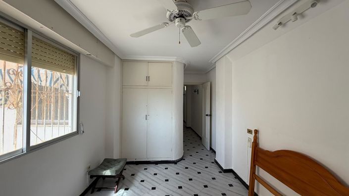 Image No.23-3 Bed Apartment for sale