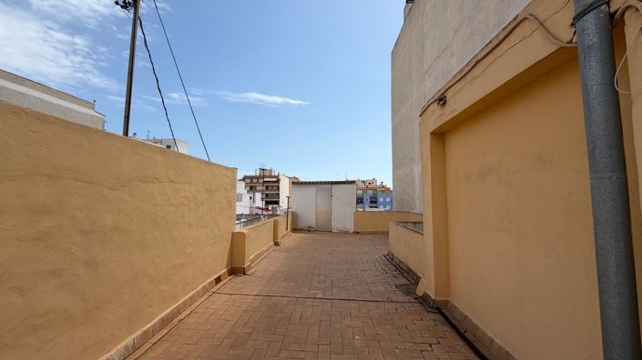 Image No.31-3 Bed Apartment for sale