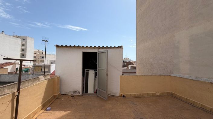 Image No.33-3 Bed Apartment for sale
