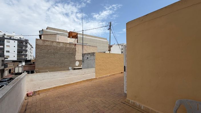 Image No.36-3 Bed Apartment for sale