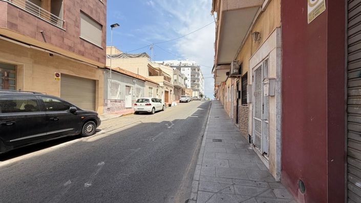 Image No.38-3 Bed Apartment for sale