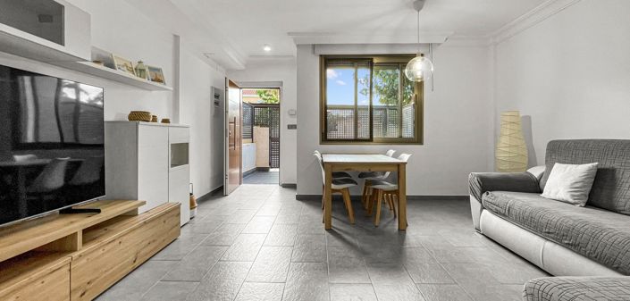 Image No.2-3 Bed House for sale