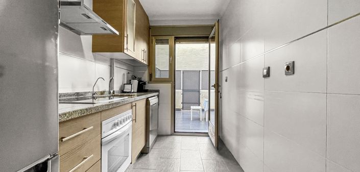Image No.9-3 Bed House for sale