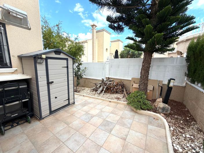Image No.15-3 Bed House for sale