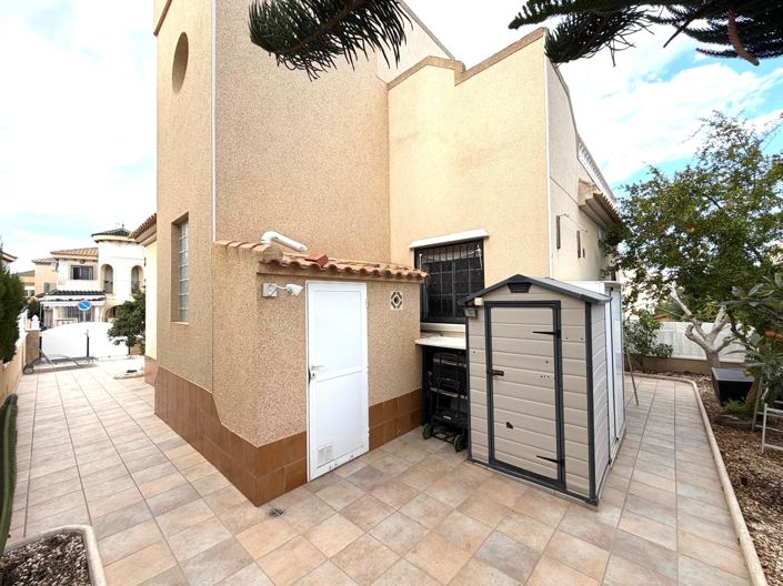 Image No.19-3 Bed House for sale