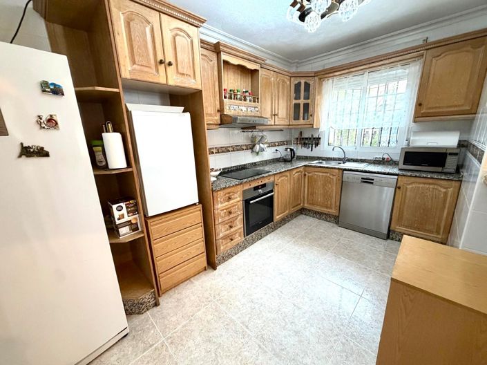 Image No.2-3 Bed House for sale