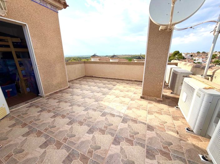 Image No.24-3 Bed House for sale
