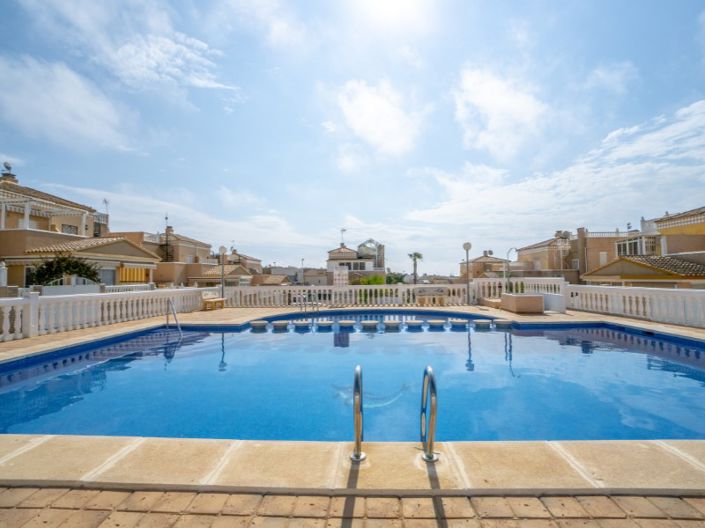 Image No.17-2 Bed Apartment for sale