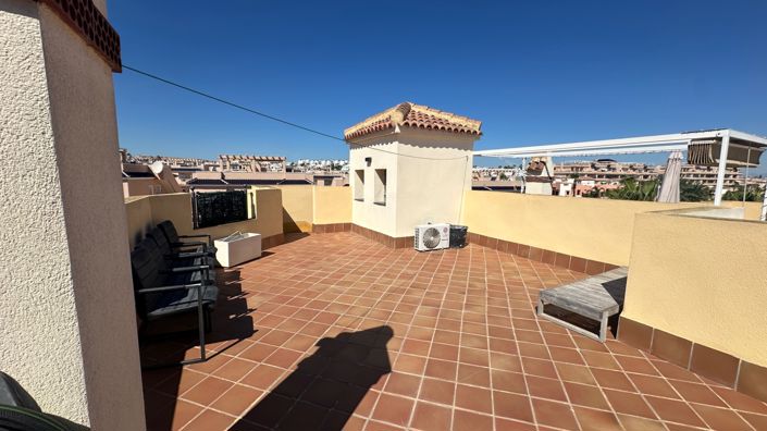 Image No.23-2 Bed House for sale